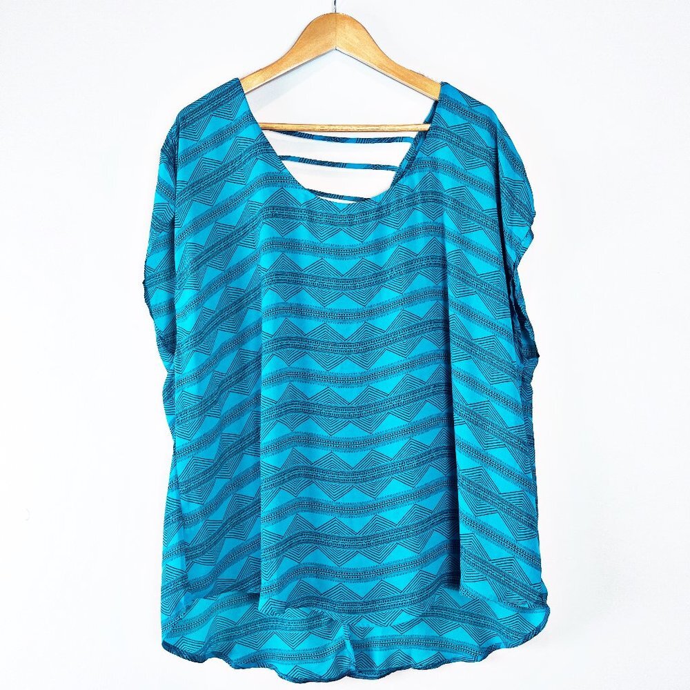 2/$14 Torrid Tribal Hi-Lo Geometric Print Top 2